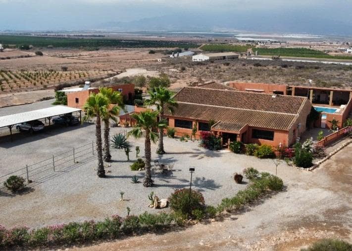 6 bedroom Finca/Country House for sale in Los Canovas with pool - € 495,000 (Ref: 9396035)