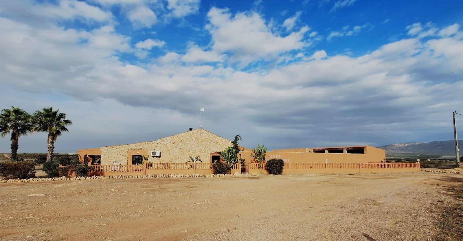 6 bedroom Finca/Country House for sale in Los Canovas with pool - € 495,000 (Ref: 9396035)
