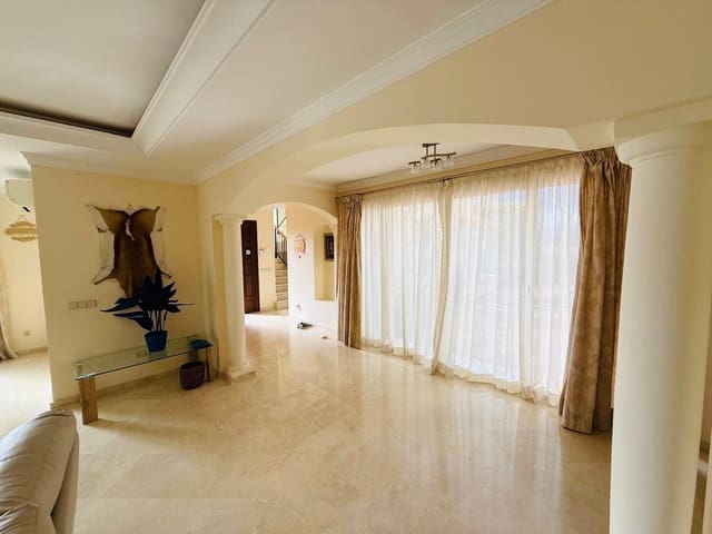 5 chambre Villa/Maison à vendre à Casares Golf - Casares del Sol, Casares avec piscine garage - 1 900 000 € (Ref: 9411010)