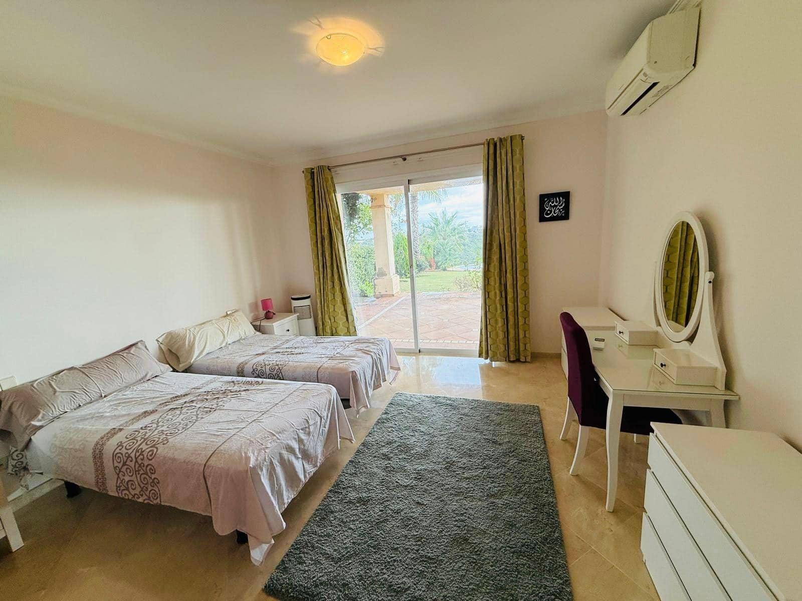 5 soveværelse Villa til salg i Casares med swimmingpool garage - € 1.900.000 (Ref: 9411010)