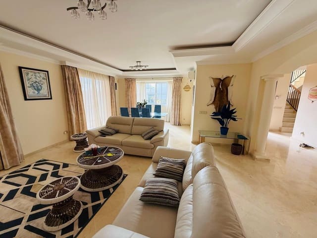 5 chambre Villa/Maison à vendre à Casares Golf - Casares del Sol, Casares avec piscine garage - 1 900 000 € (Ref: 9411010)