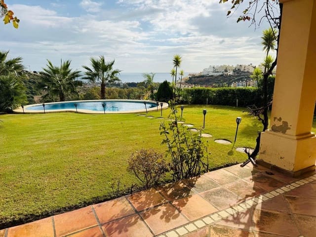 5 slaapkamer Villa te koop in Casares Golf - Casares del Sol, Casares met zwembad garage - € 1.900.000 (Ref: 9411010)