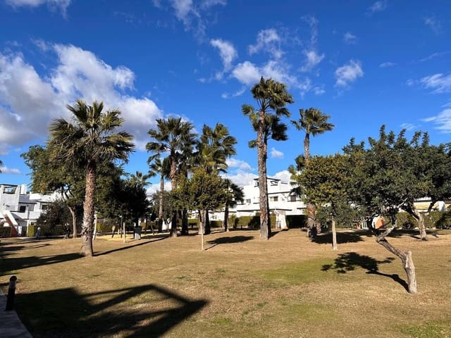 3 slaapkamer Appartement te koop in Condado de Alhama, Alhama de Murcia met zwembad - € 129.995 (Ref: 9415988)