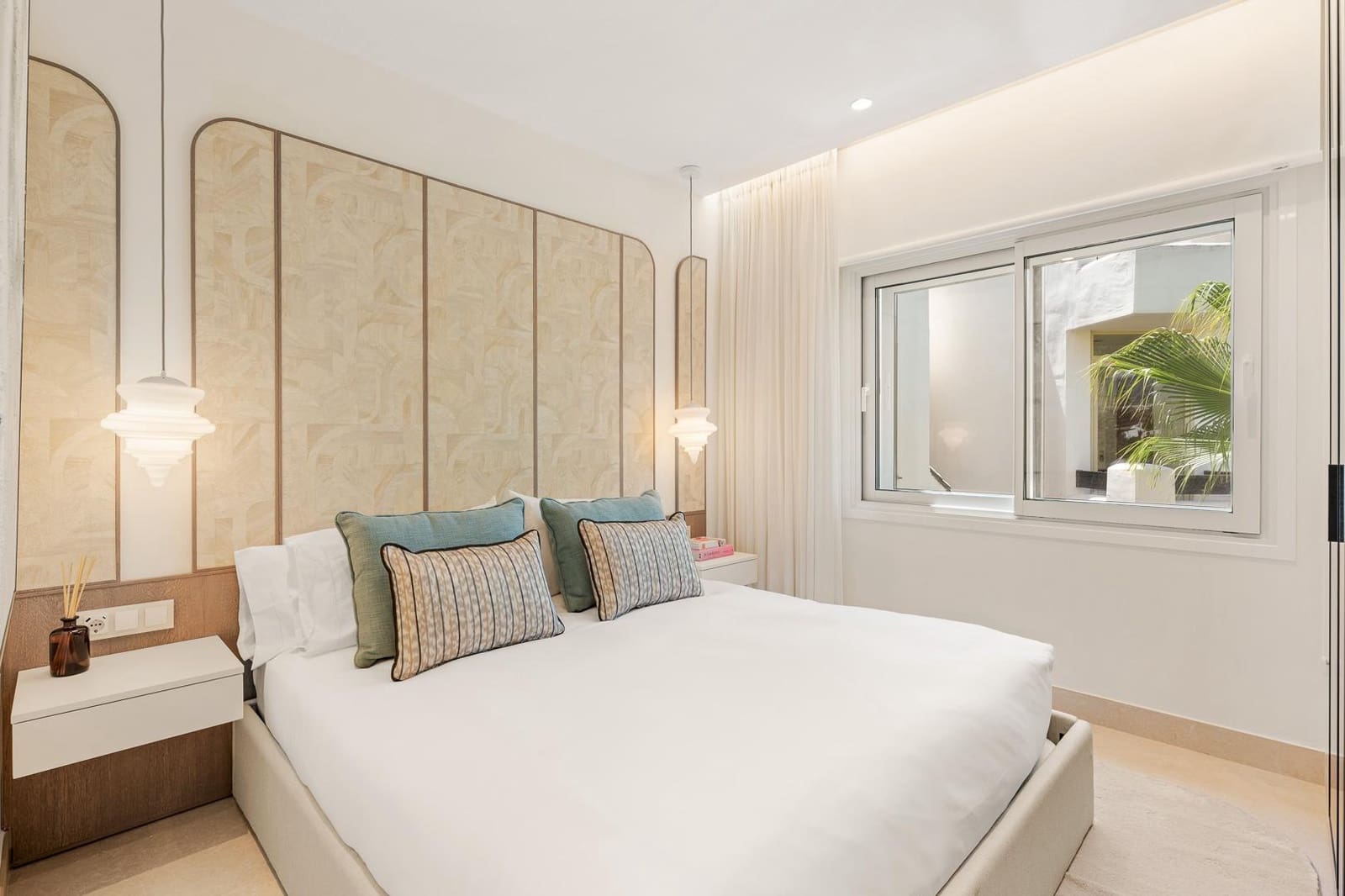 Ático de 3 habitaciones en El Velerín en venta con piscina - 2.695.000 € (Ref: 9451020)