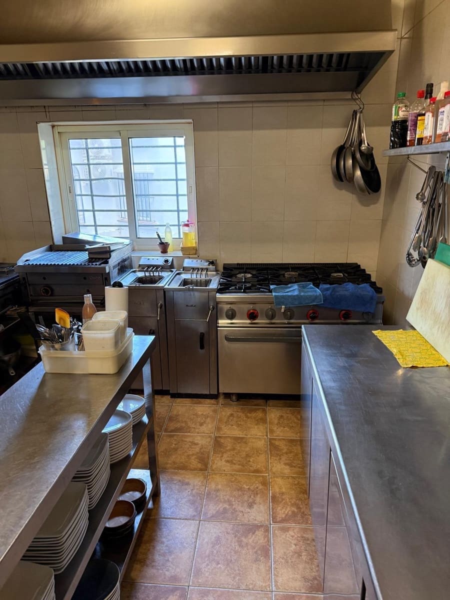 Entreprise à vendre à Marbesa - 750 000 € (Ref: 9465790)