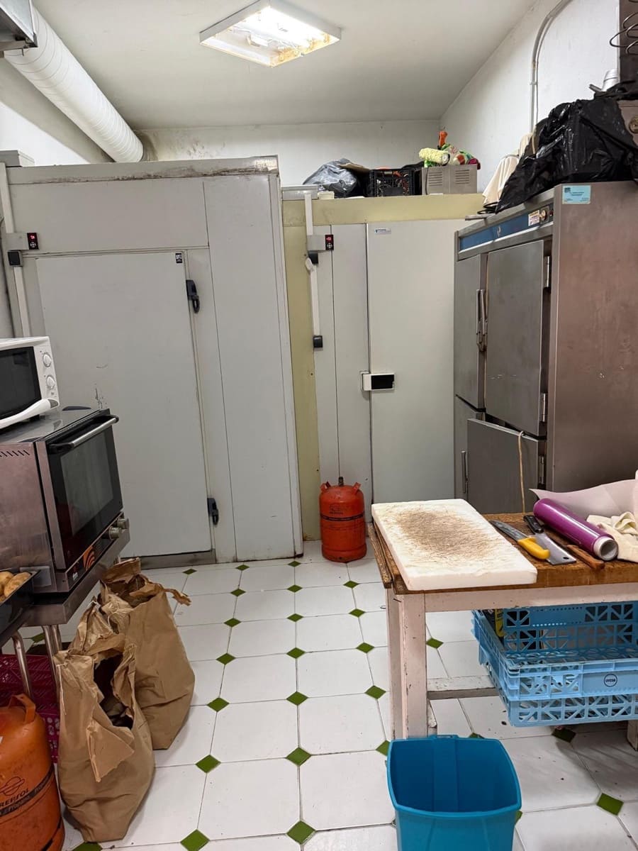 Entreprise à vendre à Marbesa - 750 000 € (Ref: 9465790)