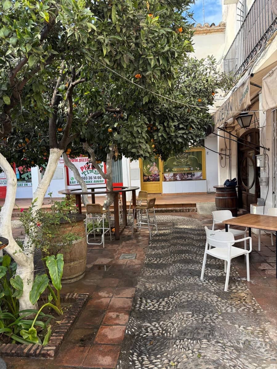 Entreprise à vendre à Marbesa - 750 000 € (Ref: 9465790)