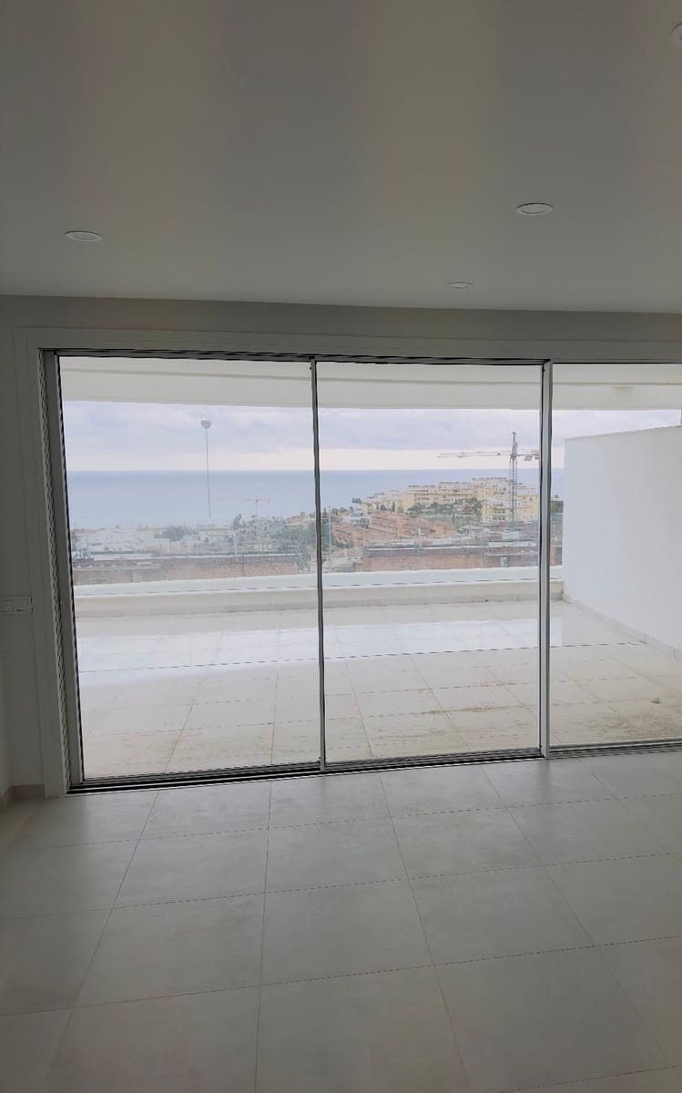 3 Zimmer Apartment zu verkaufen in La Cala de Mijas mit Pool - 1.090.000 € (Ref: 9565301)