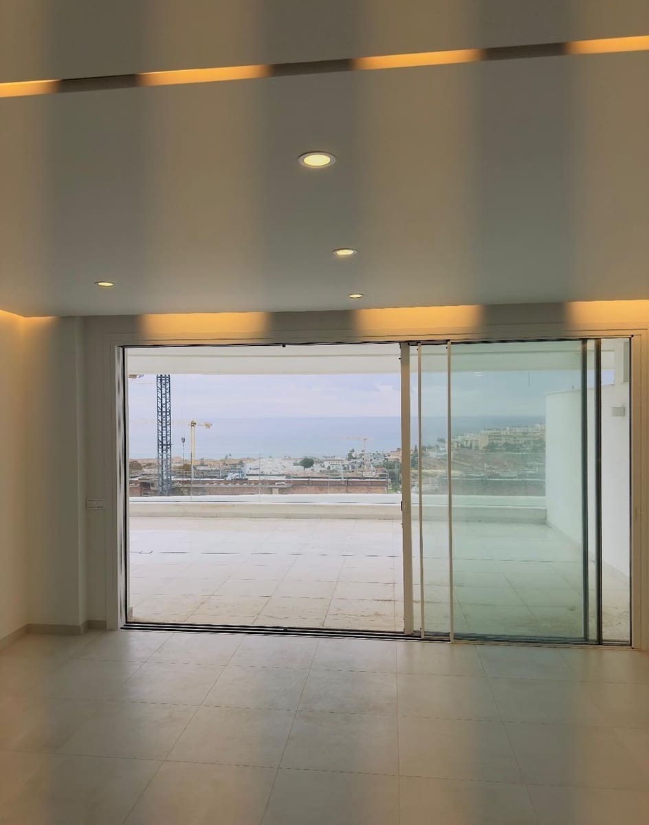 3 Zimmer Apartment zu verkaufen in La Cala de Mijas mit Pool - 1.090.000 € (Ref: 9565301)