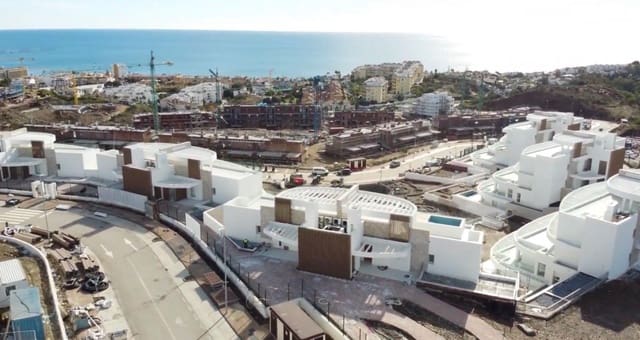 3 chambre Appartement à vendre à La Cala de Mijas, Mijas avec piscine - 995 000 € (Ref: 9565301)