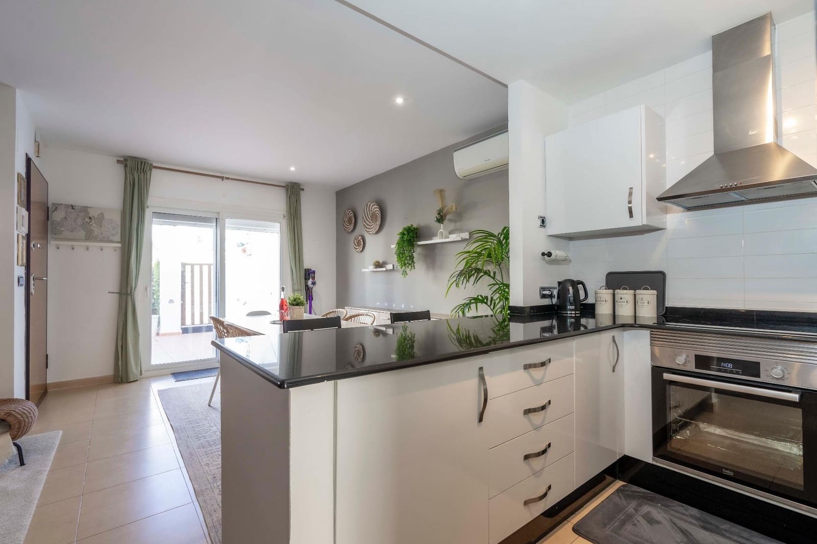 3 bedroom Apartment for sale in Alhama de Murcia with pool - € 128,000 (Ref: 9571224)