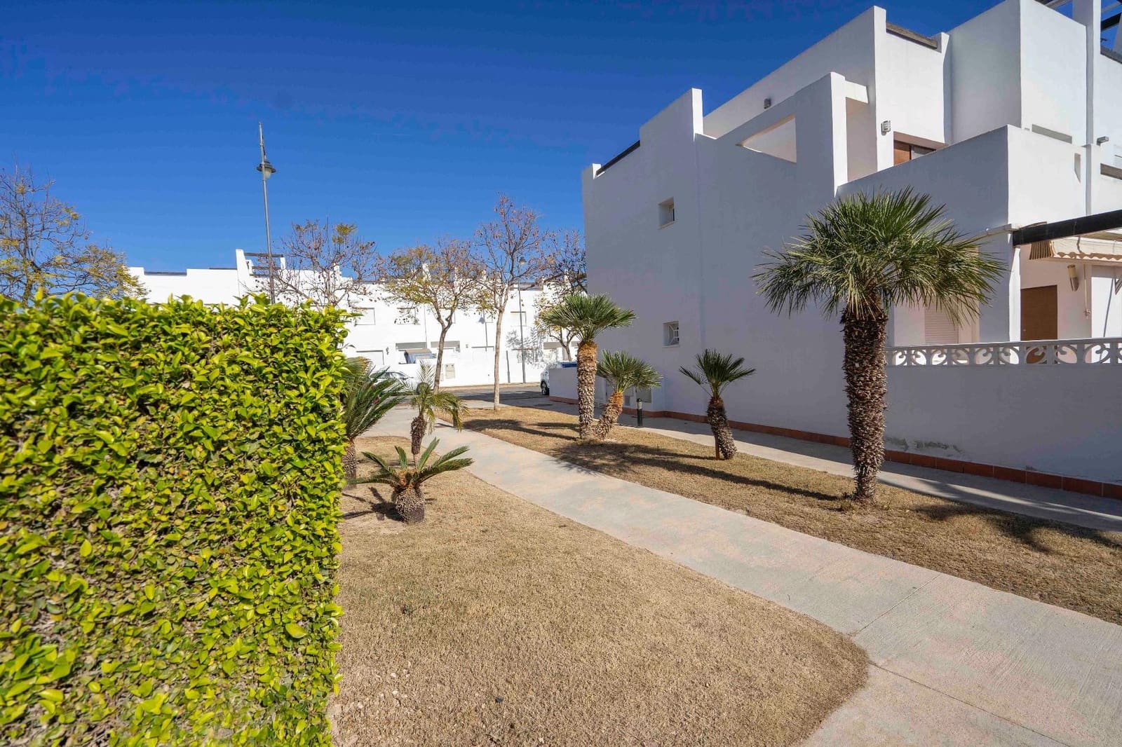 3 bedroom Apartment for sale in Alhama de Murcia with pool - € 128,000 (Ref: 9571224)
