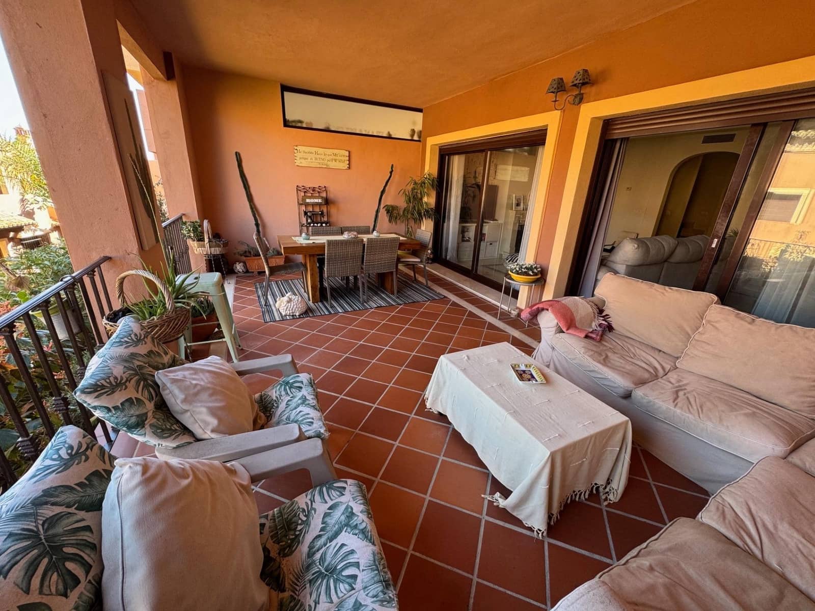 4 sovrum Hus till salu i Estepona med pool - 665 000 € (Ref: 9695390)