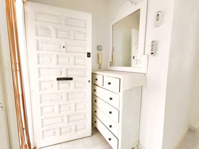 Apartamento de 1 habitación en Puerto de Mazarron, Mazarrón en venta con piscina - 115.000 € (Ref: 9701673)