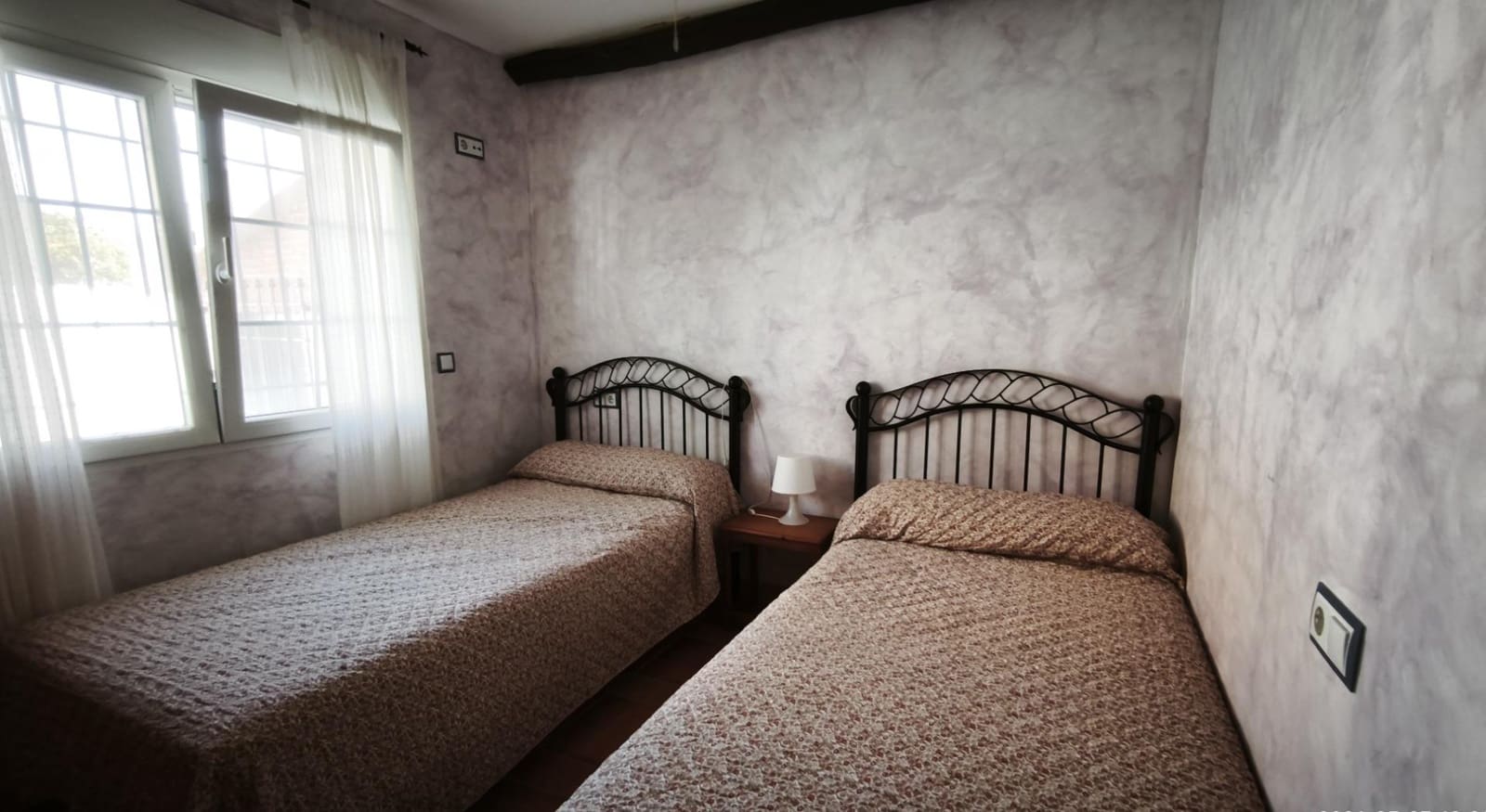 Chalet de 4 habitaciones en La Manga del Mar Menor en venta - 565.000 € (Ref: 9721737)