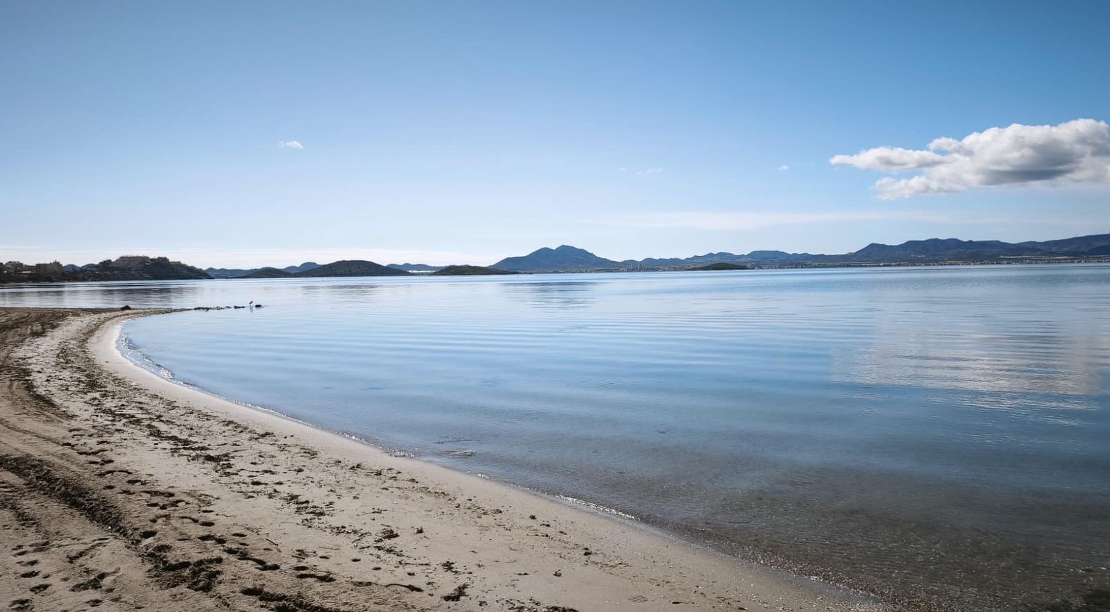 Chalet de 4 habitaciones en La Manga del Mar Menor en venta - 565.000 € (Ref: 9721737)