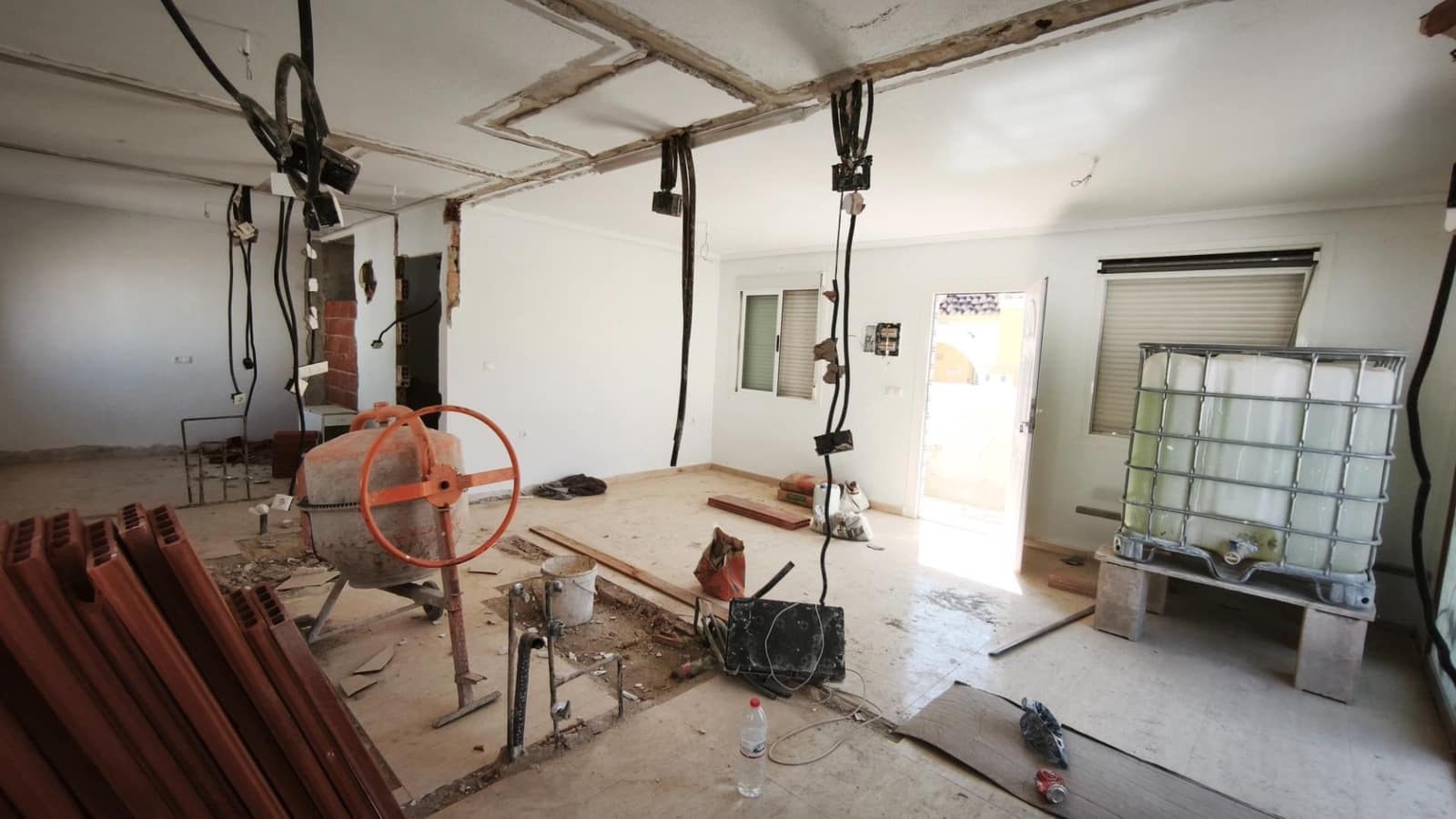 2 bedroom Villa for sale in Camposol with pool - € 95,796 (Ref: 9738597)