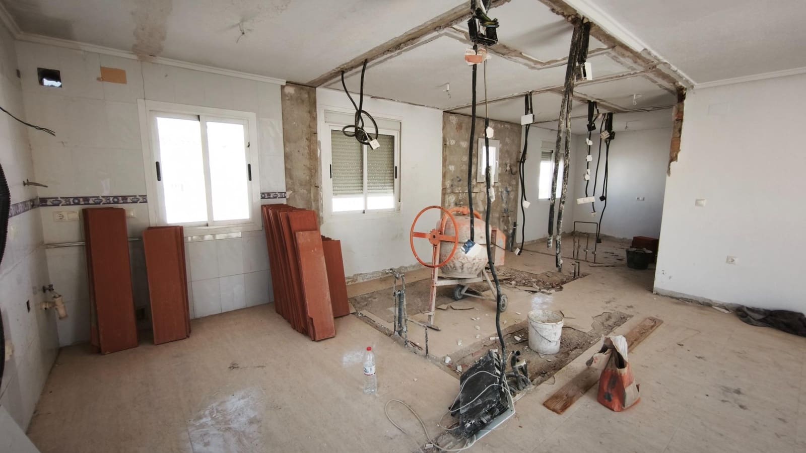 2 bedroom Villa for sale in Camposol with pool - € 95,796 (Ref: 9738597)