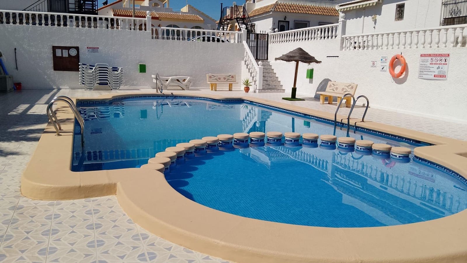 2 bedroom Terraced Villa for sale in Camposol with pool - € 135,000 (Ref: 9752073)