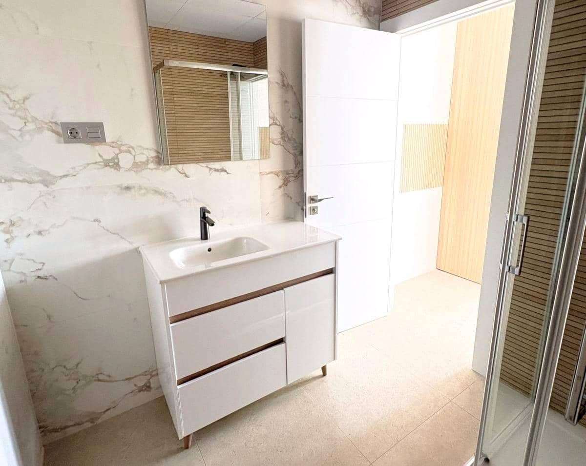 2 soveværelse Lejlighed til salg i Alamillo med swimmingpool - € 150.000 (Ref: 9759023)