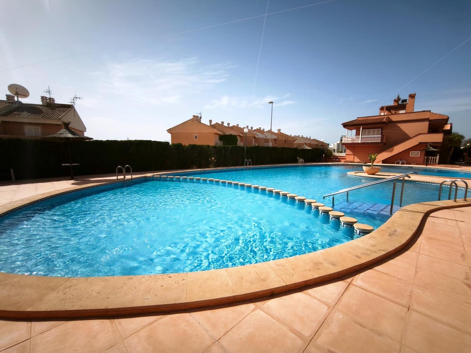 2 soveværelse Lejlighed til salg i Alamillo med swimmingpool - € 150.000 (Ref: 9759023)