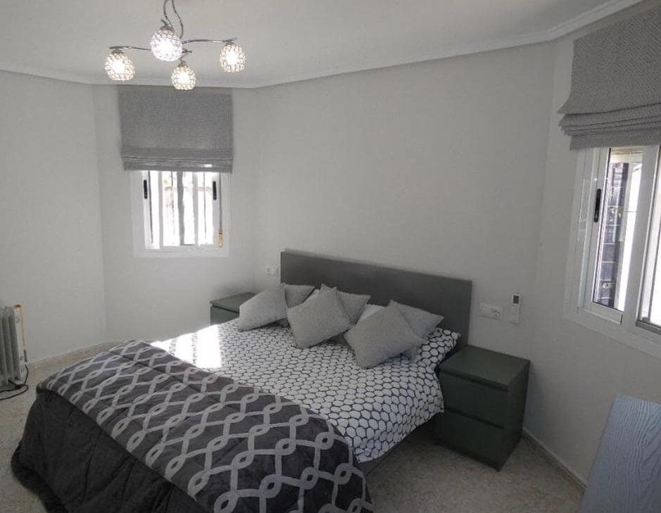 Chalet de 5 habitaciones en Camposol en venta con piscina - 399.000 € (Ref: 9773098)