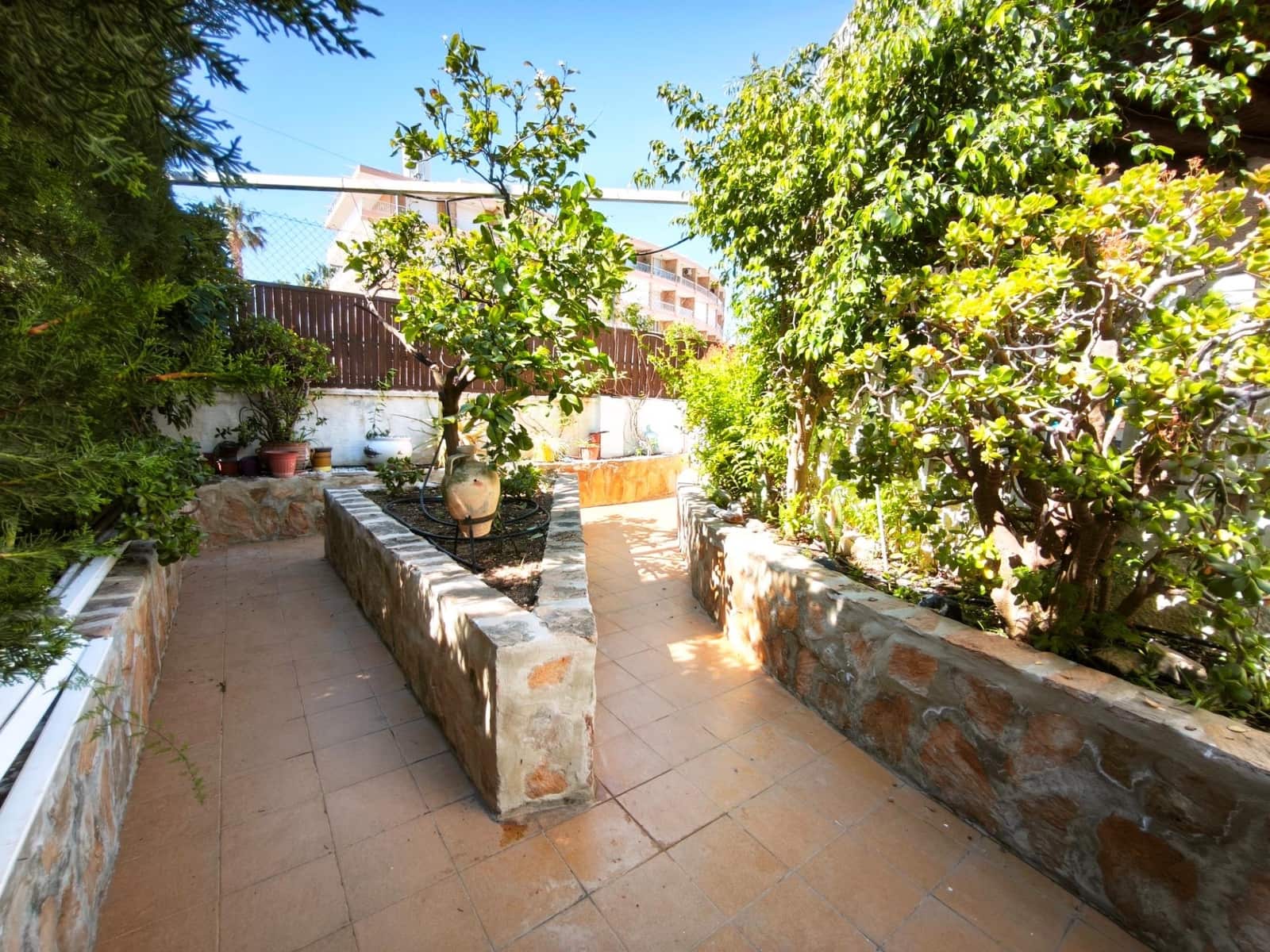 4 slaapkamer Villa te koop in Puerto de Mazarron met garage - € 398.000 (Ref: 9788432)