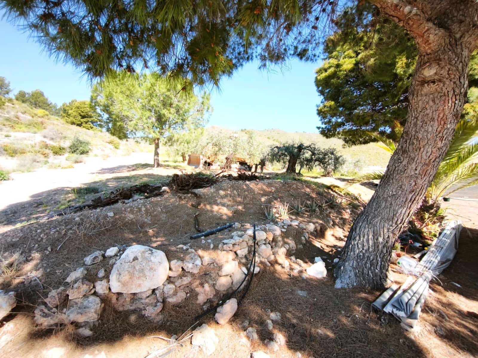 Grunde uden byggetilladelser til salg i Morata - € 585.000 (Ref: 9806517)