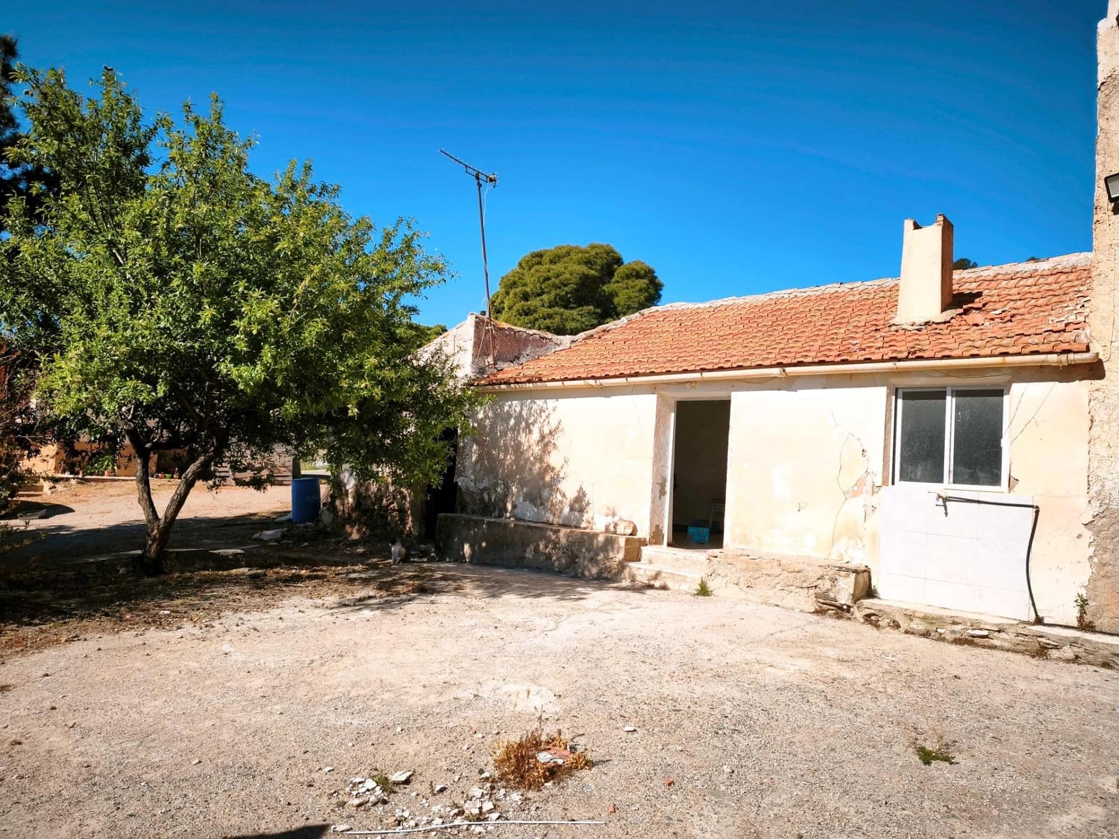 Grunde uden byggetilladelser til salg i Morata - € 585.000 (Ref: 9806517)