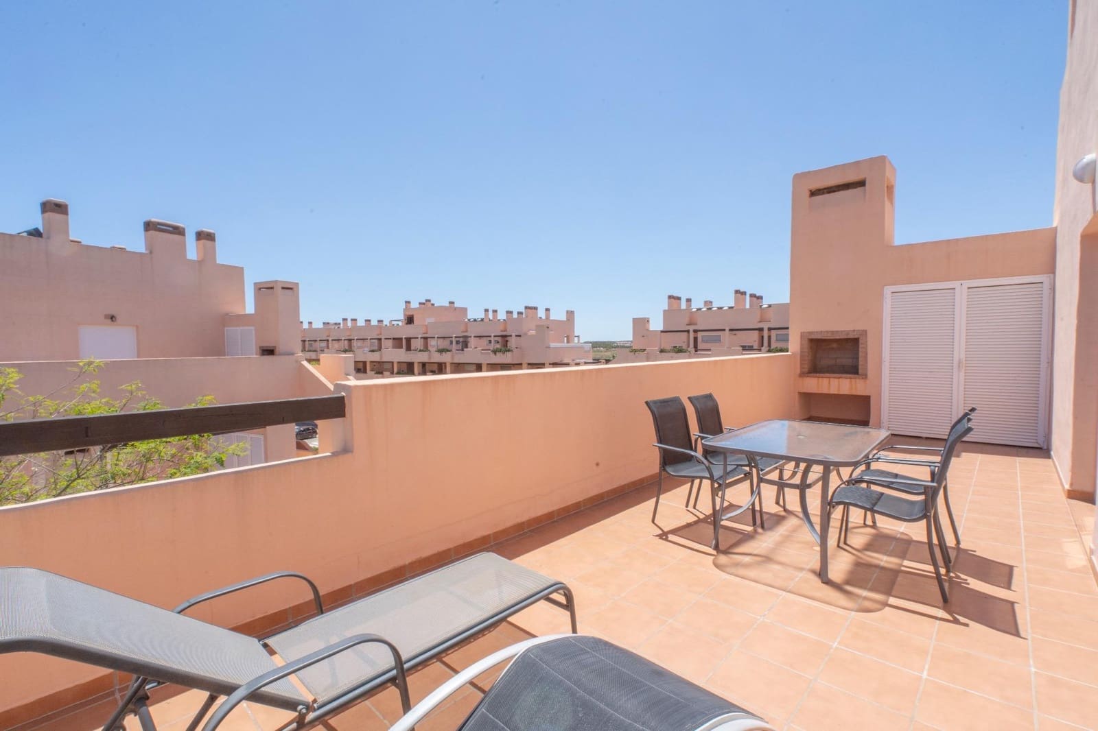 2 sypialnia Apartament na sprzedaż w Condado de Alhama z basenem - 152 500 € (Ref: 9833697)