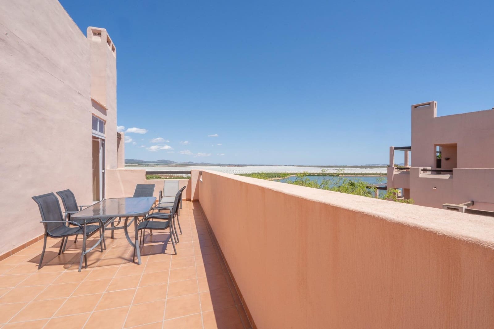 2 sypialnia Apartament na sprzedaż w Condado de Alhama z basenem - 152 500 € (Ref: 9833697)