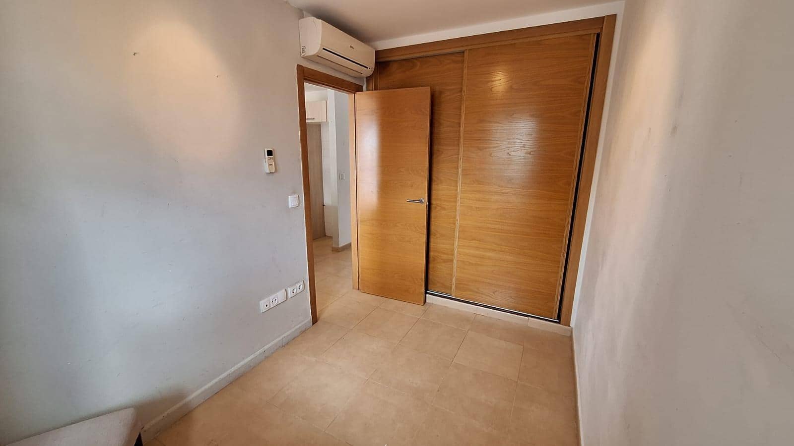 3 bedroom Apartment for sale in Condado de Alhama with pool - € 130,000 (Ref: 9843428)