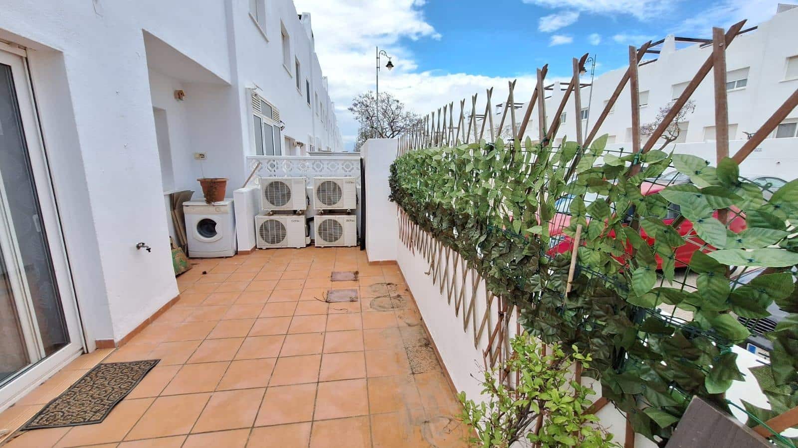 3 bedroom Apartment for sale in Condado de Alhama with pool - € 130,000 (Ref: 9843428)