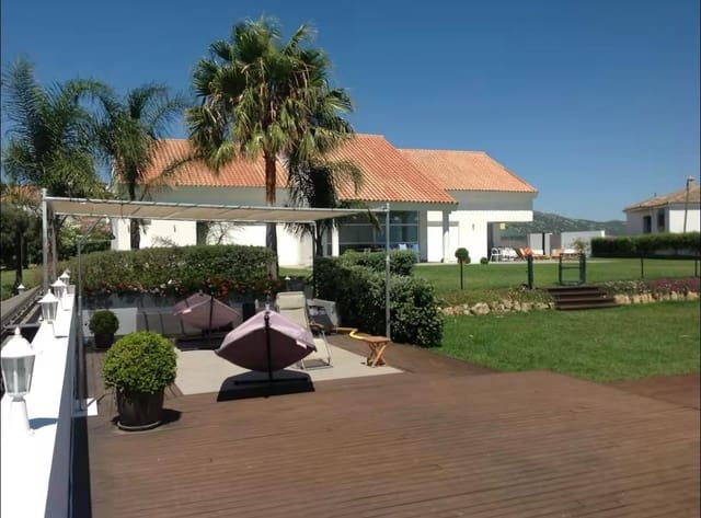 6 sypialnia Willa na sprzedaż w Manilva z basenem garażem - 2 500 000 € (Ref: 9851800)