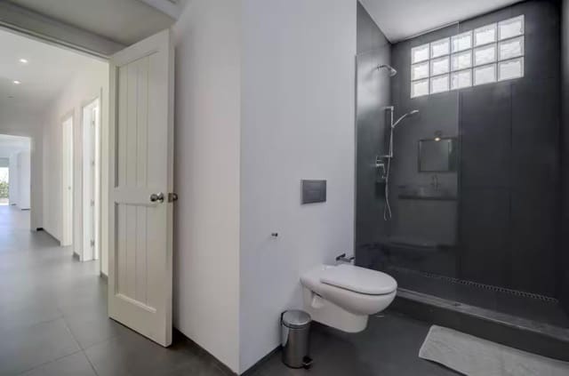 6 sypialnia Willa na sprzedaż w Manilva z basenem garażem - 2 500 000 € (Ref: 9851800)