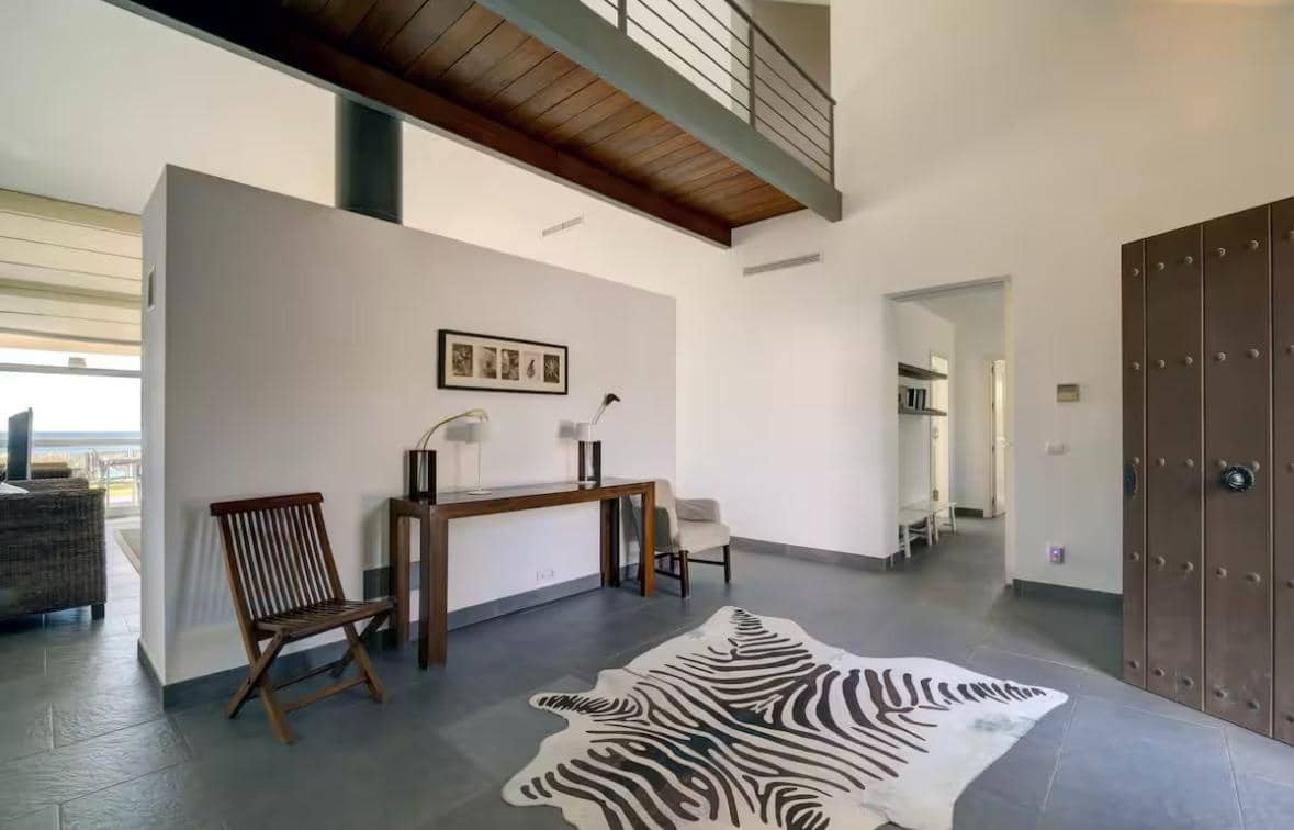6 soverom Villa til salgs i Manilva med svømmebasseng garasje - € 2 975 000 (Ref: 9851800)