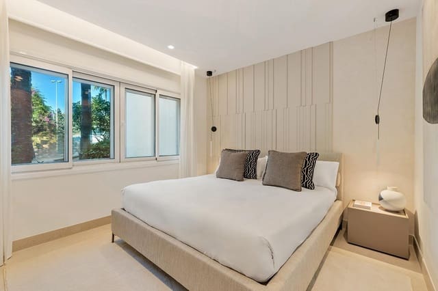 3 Zimmer Apartment zu verkaufen in Estepona mit Pool - 1.995.000 € (Ref: 9855507)