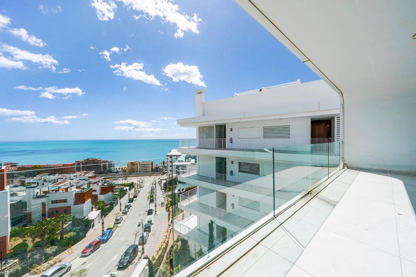 2 soveværelse Penthouse til salg i Fuengirola med swimmingpool - € 775.000 (Ref: 9855509)