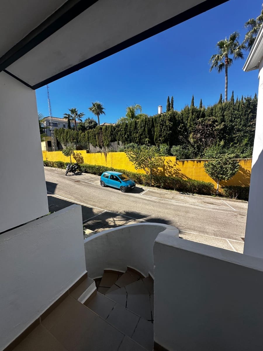 2 soverom Leilighet til salgs i Marbella med svømmebasseng - € 460 000 (Ref: 9855511)