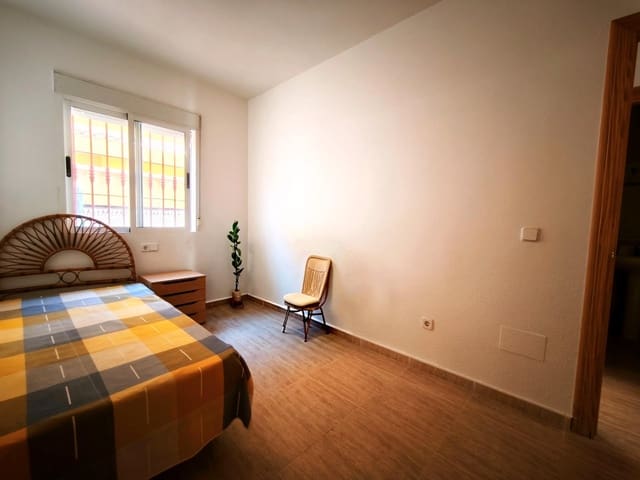 5 slaapkamer Rijtjeshuis te koop in Puerto de Mazarron, Mazarrón met garage - € 209.000 (Ref: 9867048)