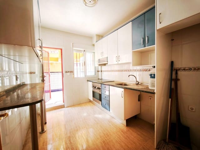5 slaapkamer Rijtjeshuis te koop in Puerto de Mazarron, Mazarrón met garage - € 209.000 (Ref: 9867048)