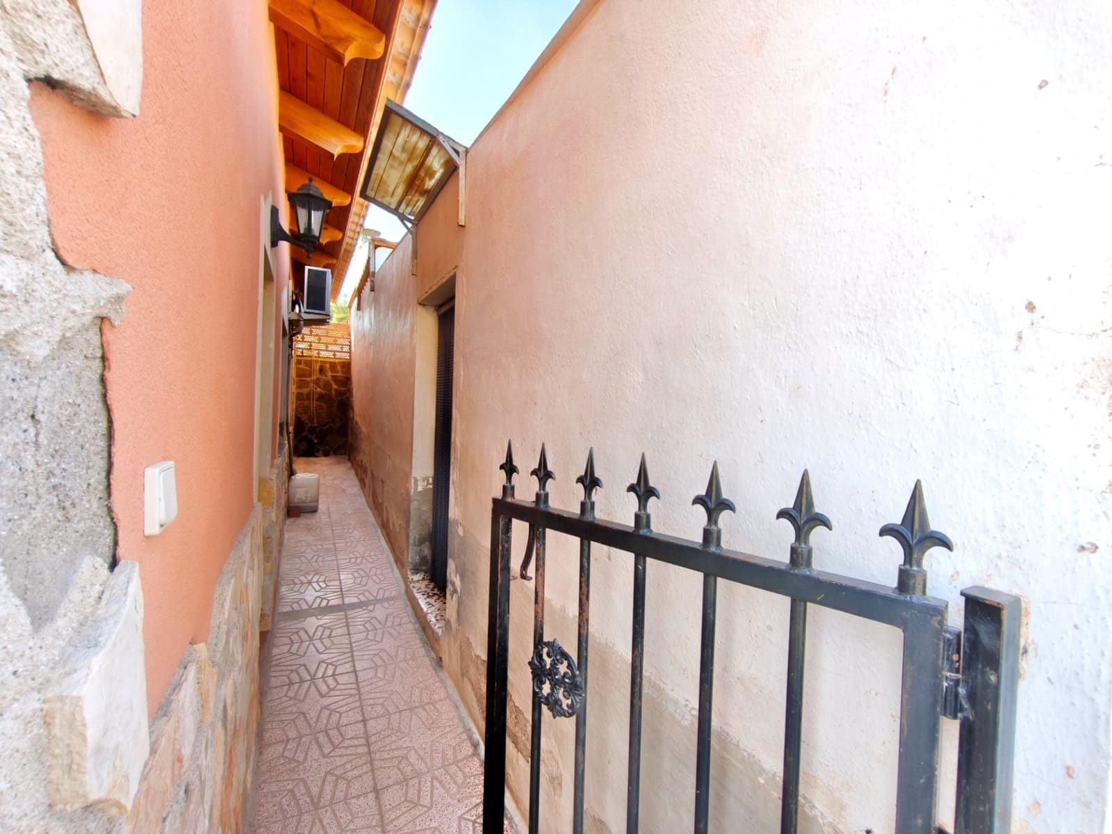 3 bedroom Townhouse for sale in Puerto de Mazarron with garage - € 139,900 (Ref: 9878900)