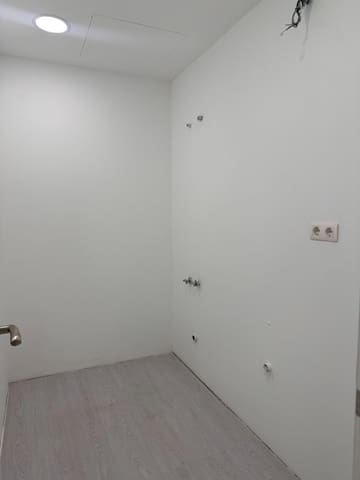 1 bedroom Office for sale in Marbella - € 325,000 (Ref: 9890416)