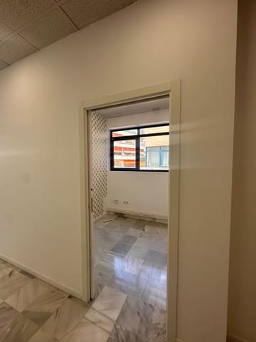 1 bedroom Office for sale in Marbella - € 325,000 (Ref: 9890416)