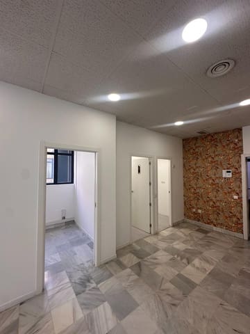 1 bedroom Office for sale in Marbella - € 325,000 (Ref: 9890416)