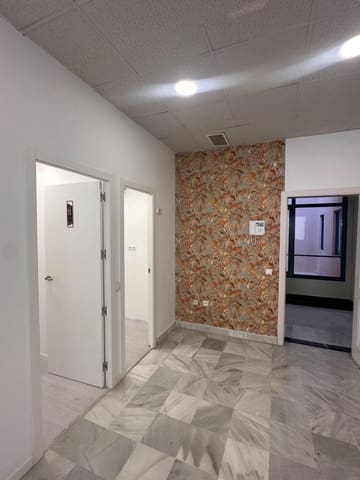 1 bedroom Office for sale in Marbella - € 325,000 (Ref: 9890416)