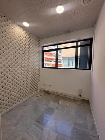 1 bedroom Office for sale in Marbella - € 325,000 (Ref: 9890416)