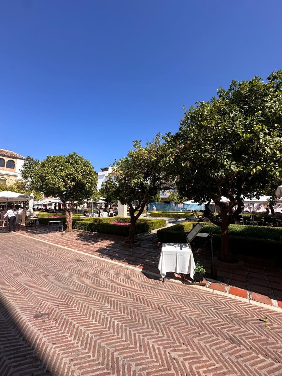 Kommersiell till salu i Marbella - 7 450 000 € (Ref: 9908063)