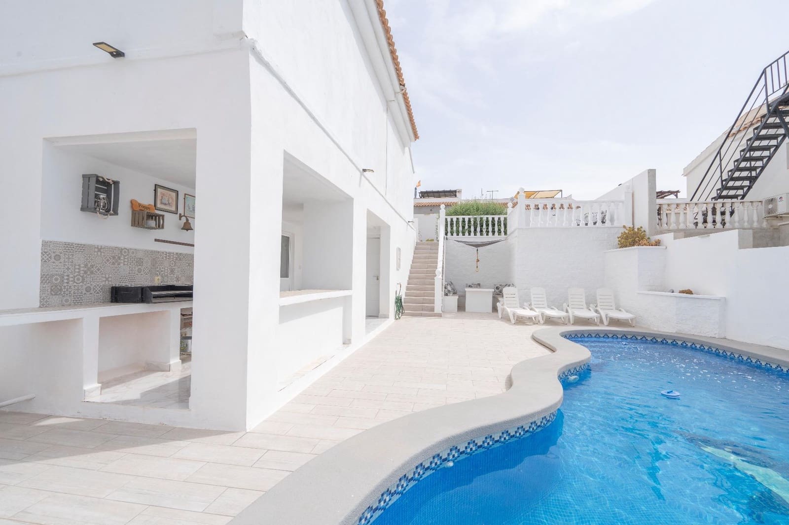 4 slaapkamer Villa te koop in Camposol met zwembad - € 289.950 (Ref: 9924642)