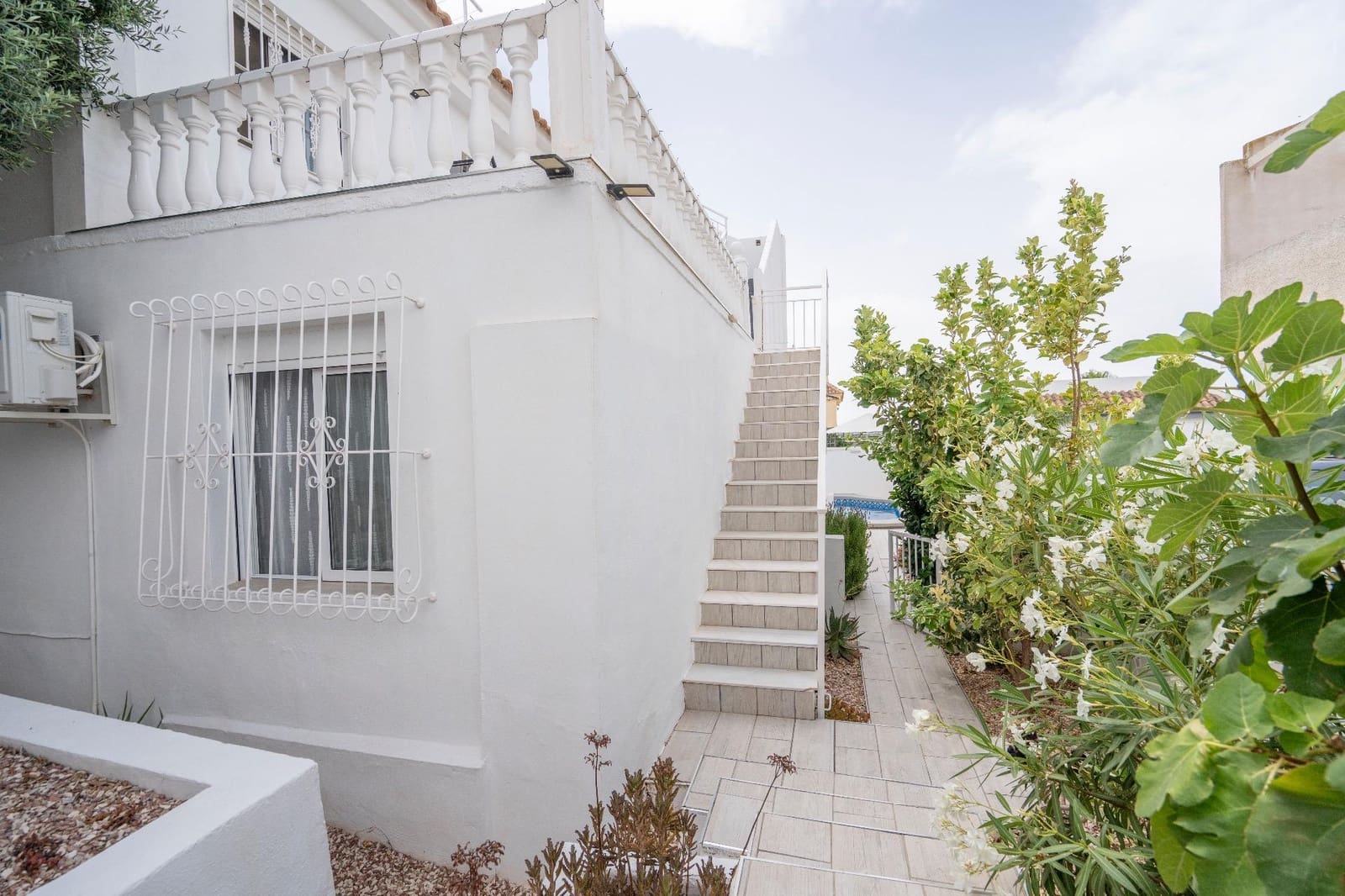 4 slaapkamer Villa te koop in Camposol met zwembad - € 289.950 (Ref: 9924642)